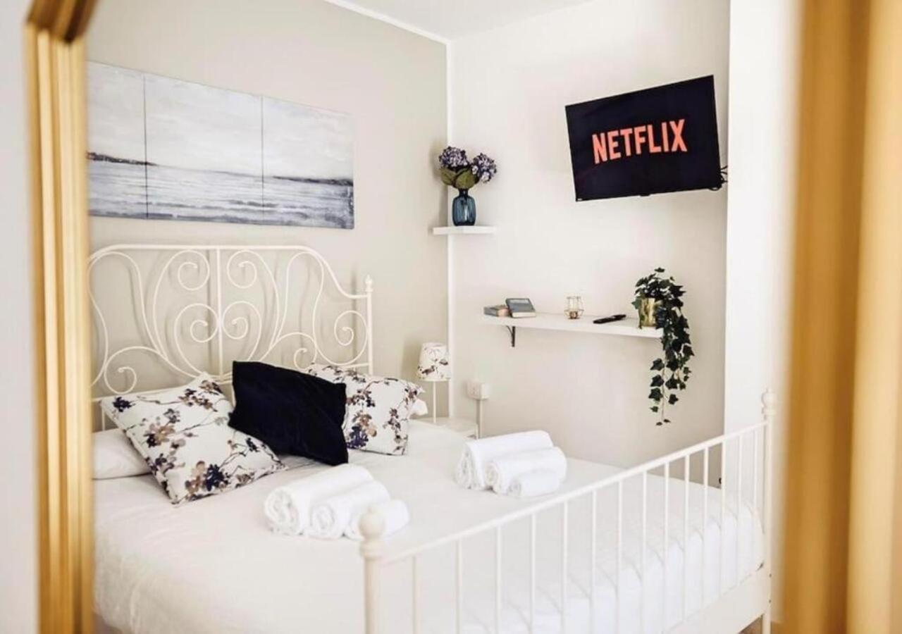 Torre Dalu' - A Due Passi Dalla Spiaggia Di Porta Vecchia, Con Terrazzo Privato E Netflix Monopoli Buitenkant foto